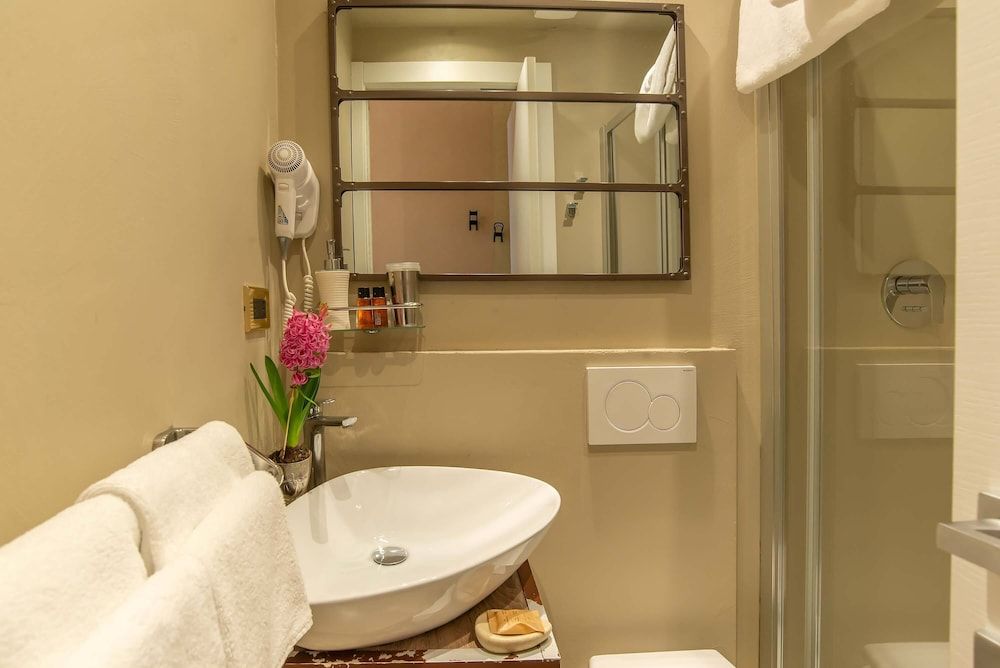 Hotel Jane Double Room (Piccola / Small) 5