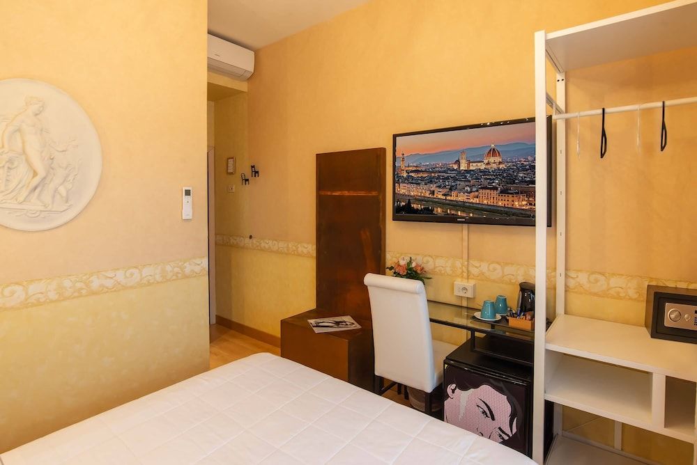 Hotel Jane Double Room (Piccola / Small) 6