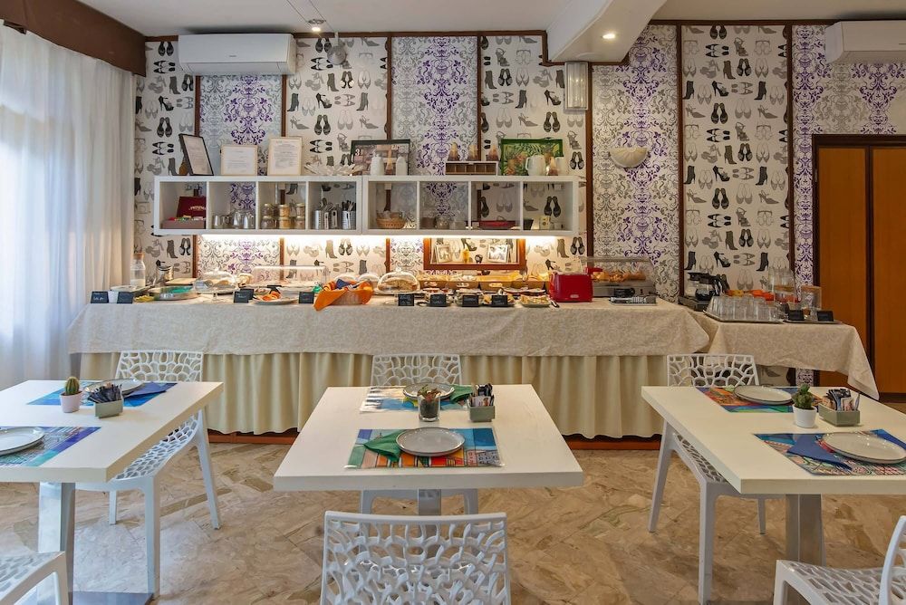 undefined Hotel Jane 9