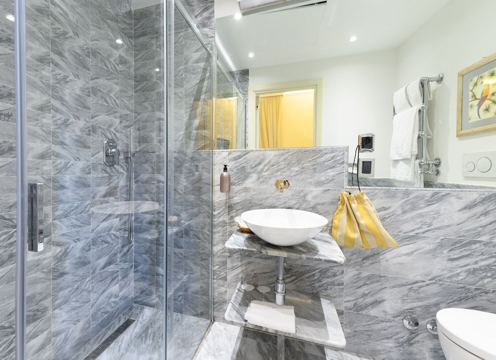 Hotel Kraft Standard Double or Twin Room 10