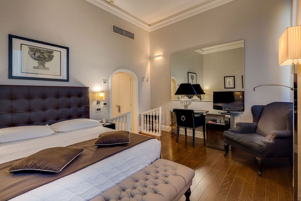 undefined Hotel Roma 4