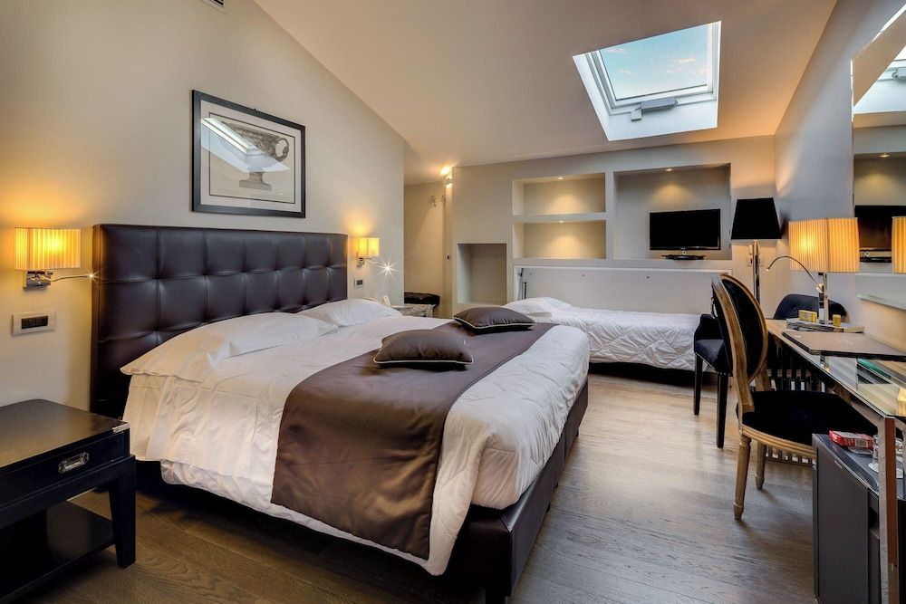 undefined Hotel Roma 5