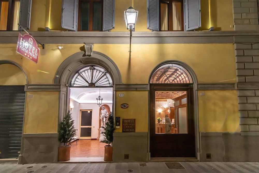 undefined Porta Faenza Hotel 4