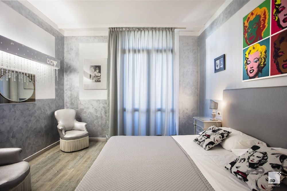 Admiral Hotel Superior Double or Twin Room 4