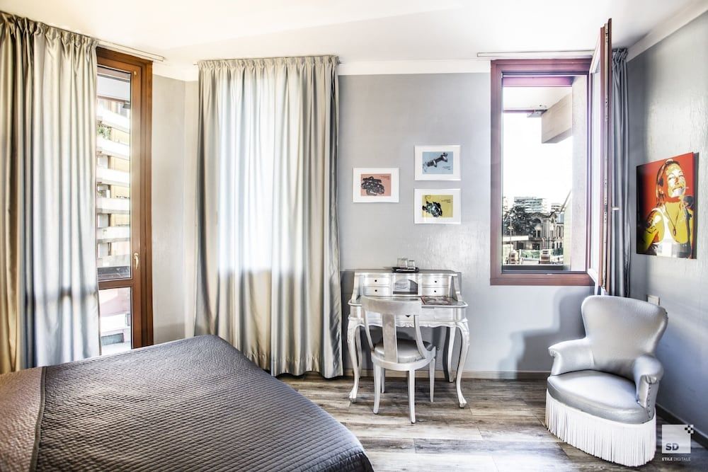 undefined Admiral Hotel 3