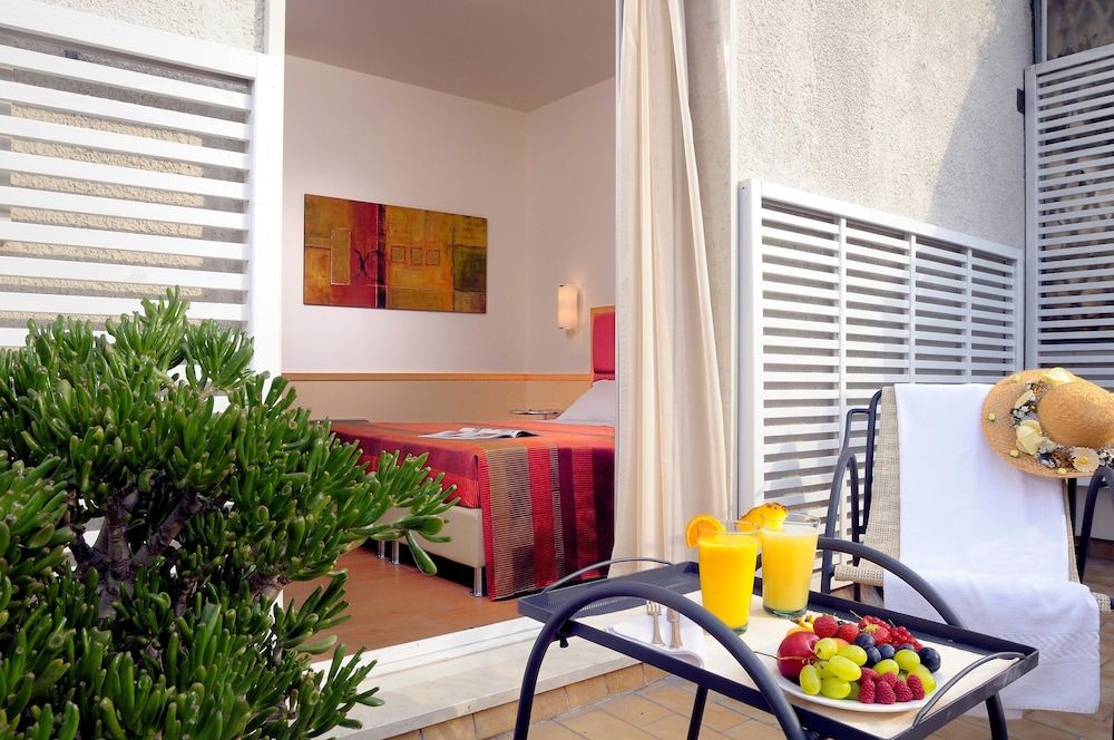 Best Western Hotel City Comfort Room, 1 Queen Bed 24