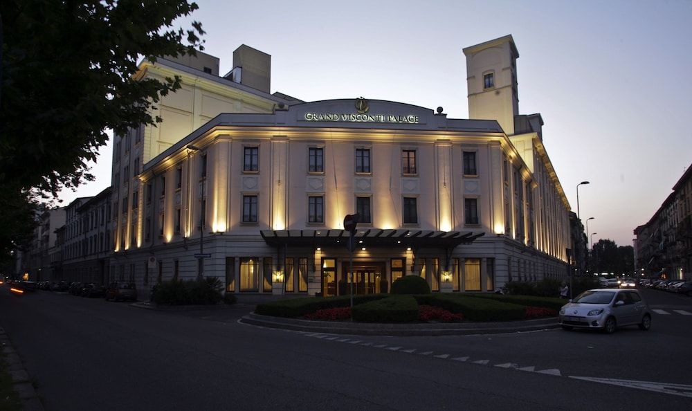 undefined Grand Visconti Palace 8