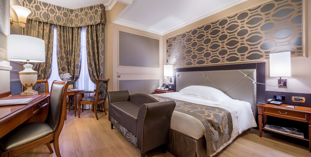 Grand Visconti Palace Standard Room 3