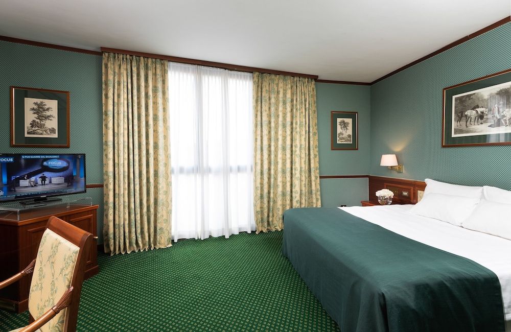 undefined Leonardo Hotel Milan City Center 10