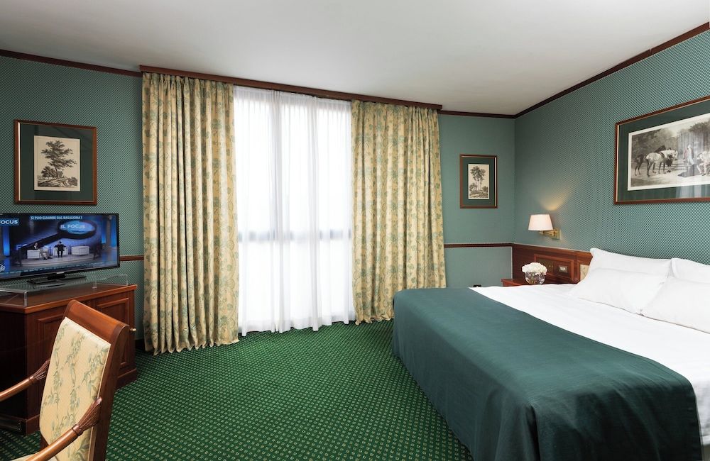 undefined Leonardo Hotel Milan City Center 8