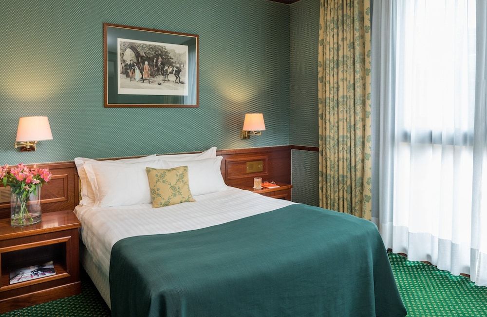 undefined Leonardo Hotel Milan City Center