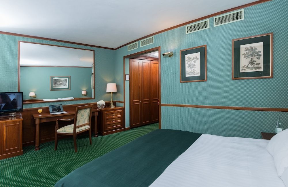 undefined Leonardo Hotel Milan City Center 9