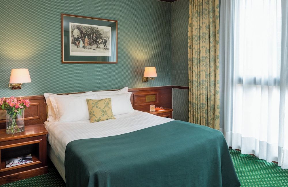 undefined Leonardo Hotel Milan City Center