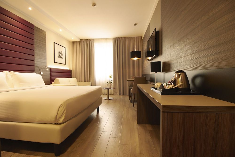 iH Hotels Milano Lorenteggio Standard Double Room (with sofa bed) 4