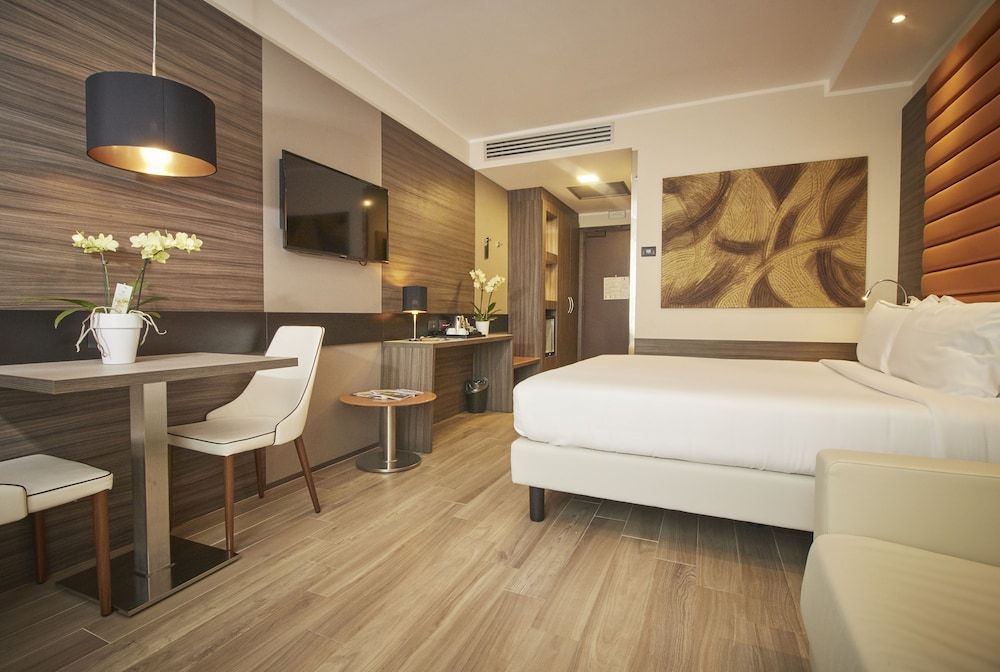 iH Hotels Milano Lorenteggio Standard Double Room (with sofa bed) 7