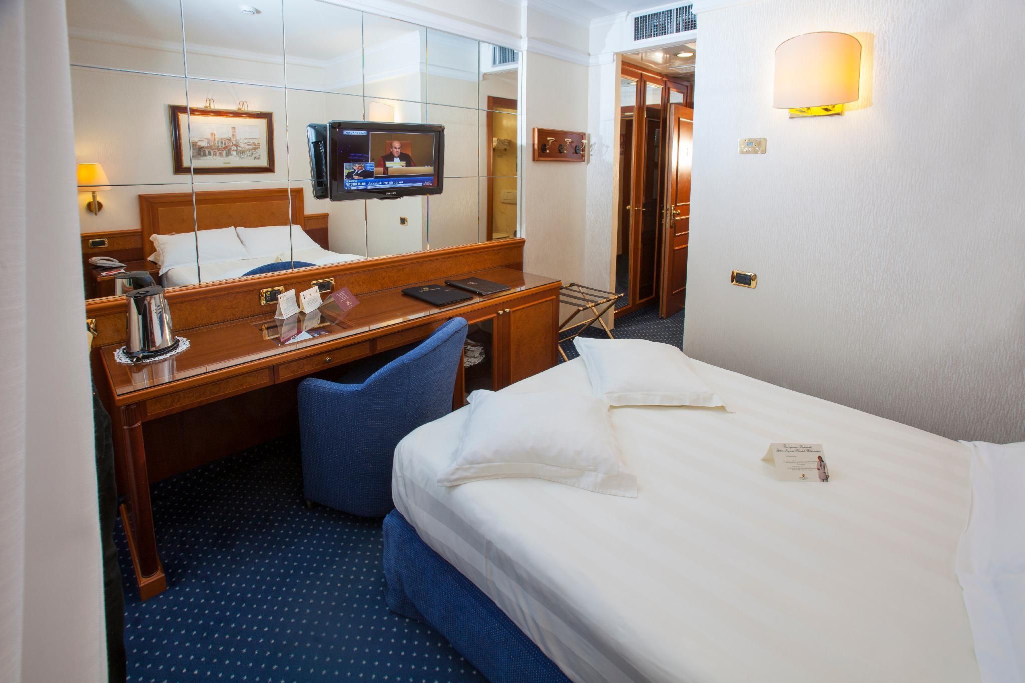 undefined Hotel Berna 9