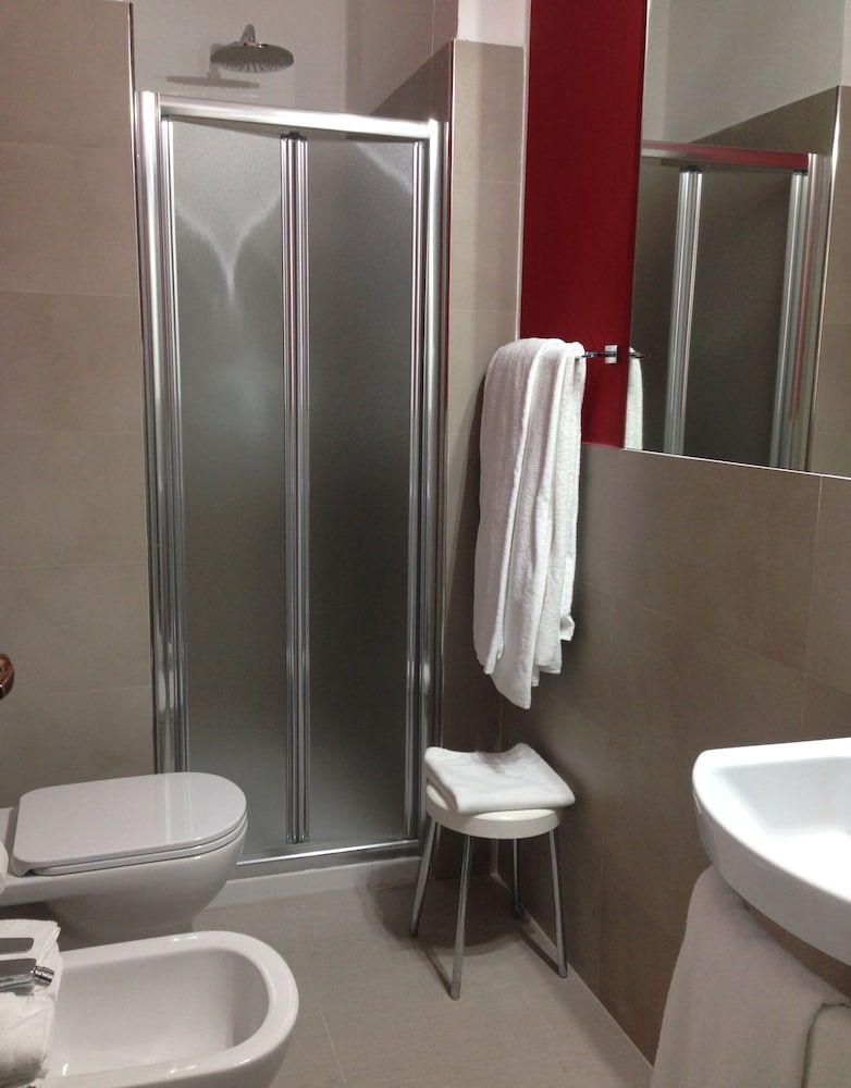 Hotel Mennini Standard Double or Twin Room 6