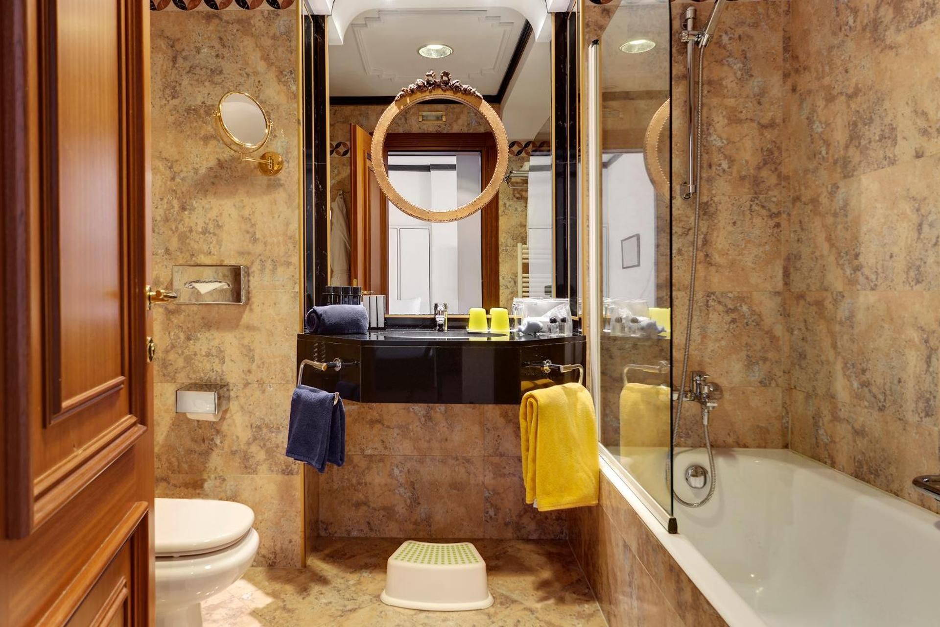 Family Triple Room (3 Adults)