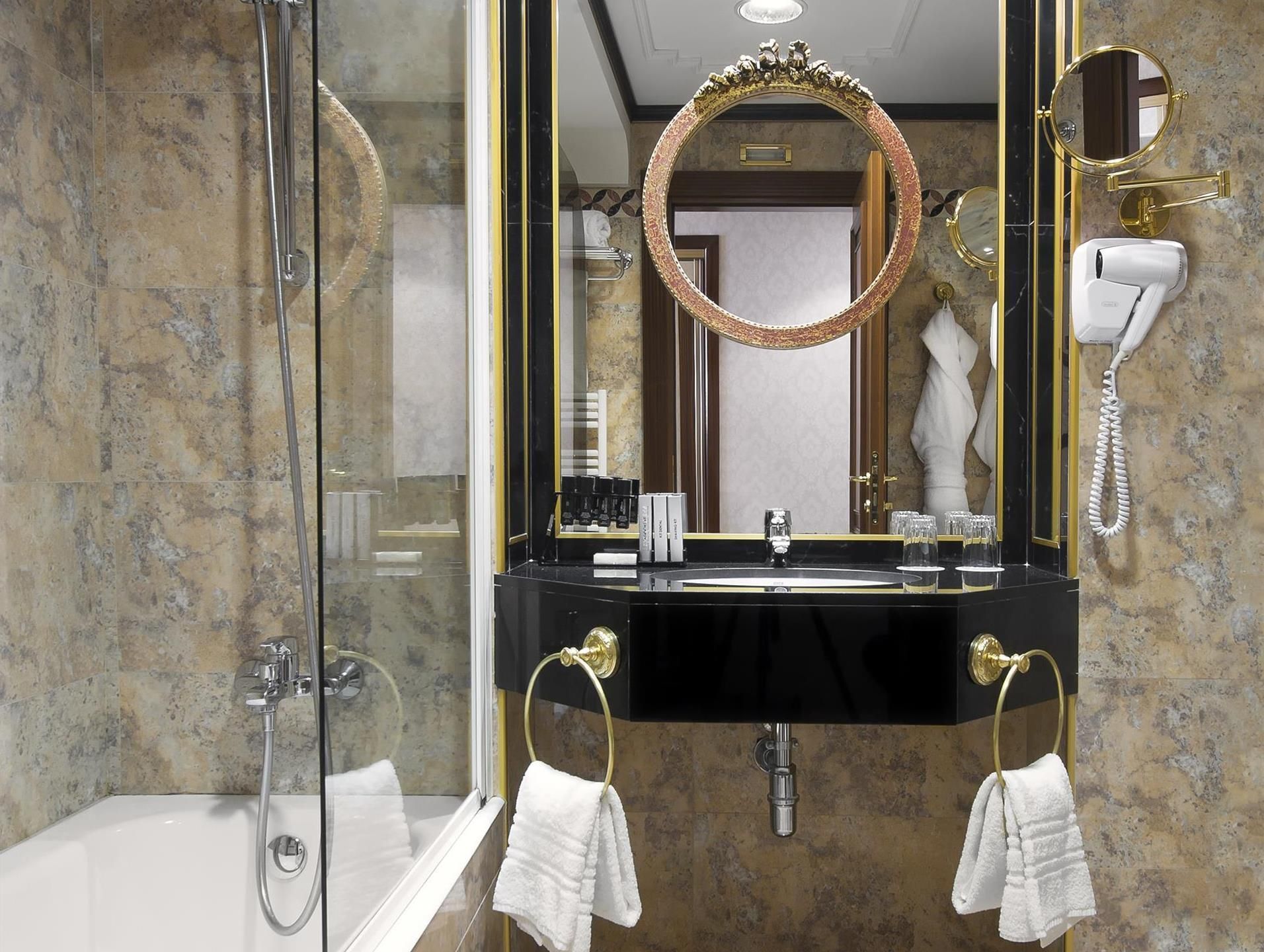 undefined Melia Milano 7