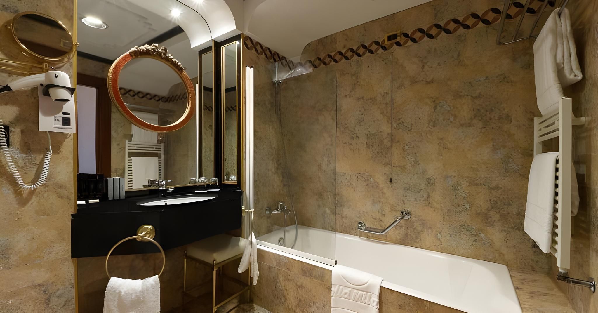 MELIA GUESTROOM TWIN