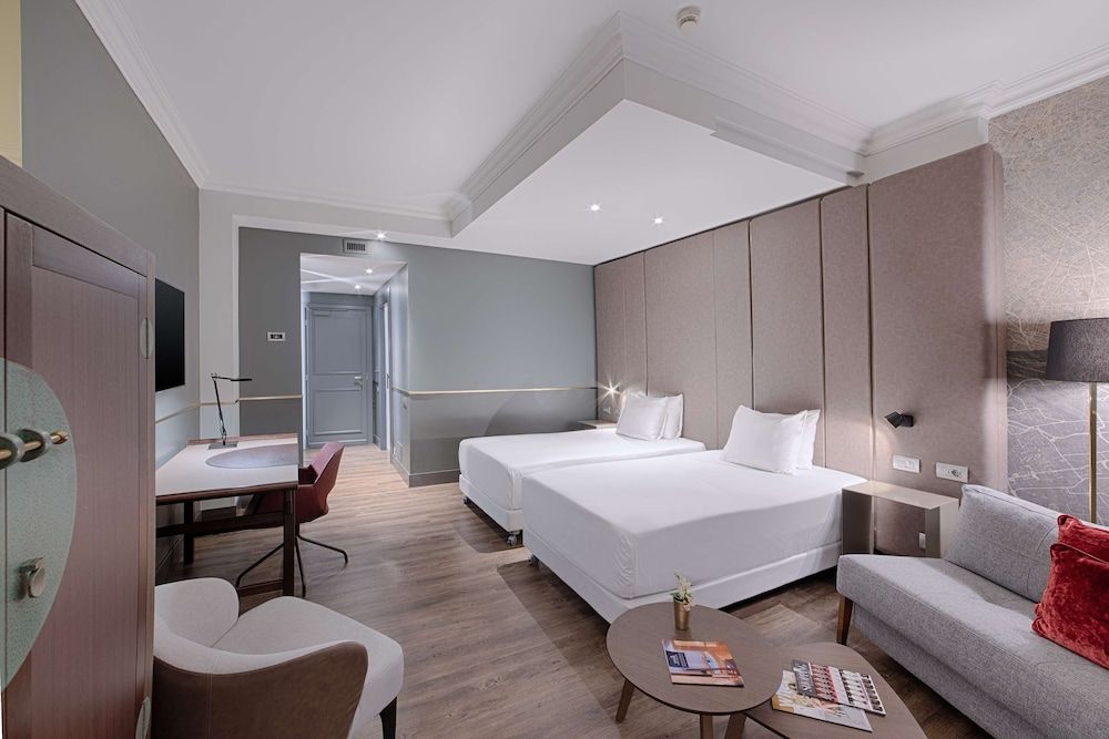 NH Collection Milano Porta Nuova Superior Room (Extra Large) 4