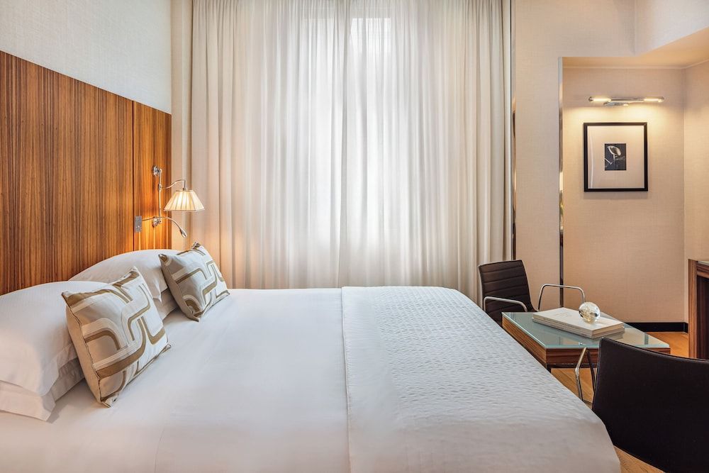 undefined Starhotels Anderson 5