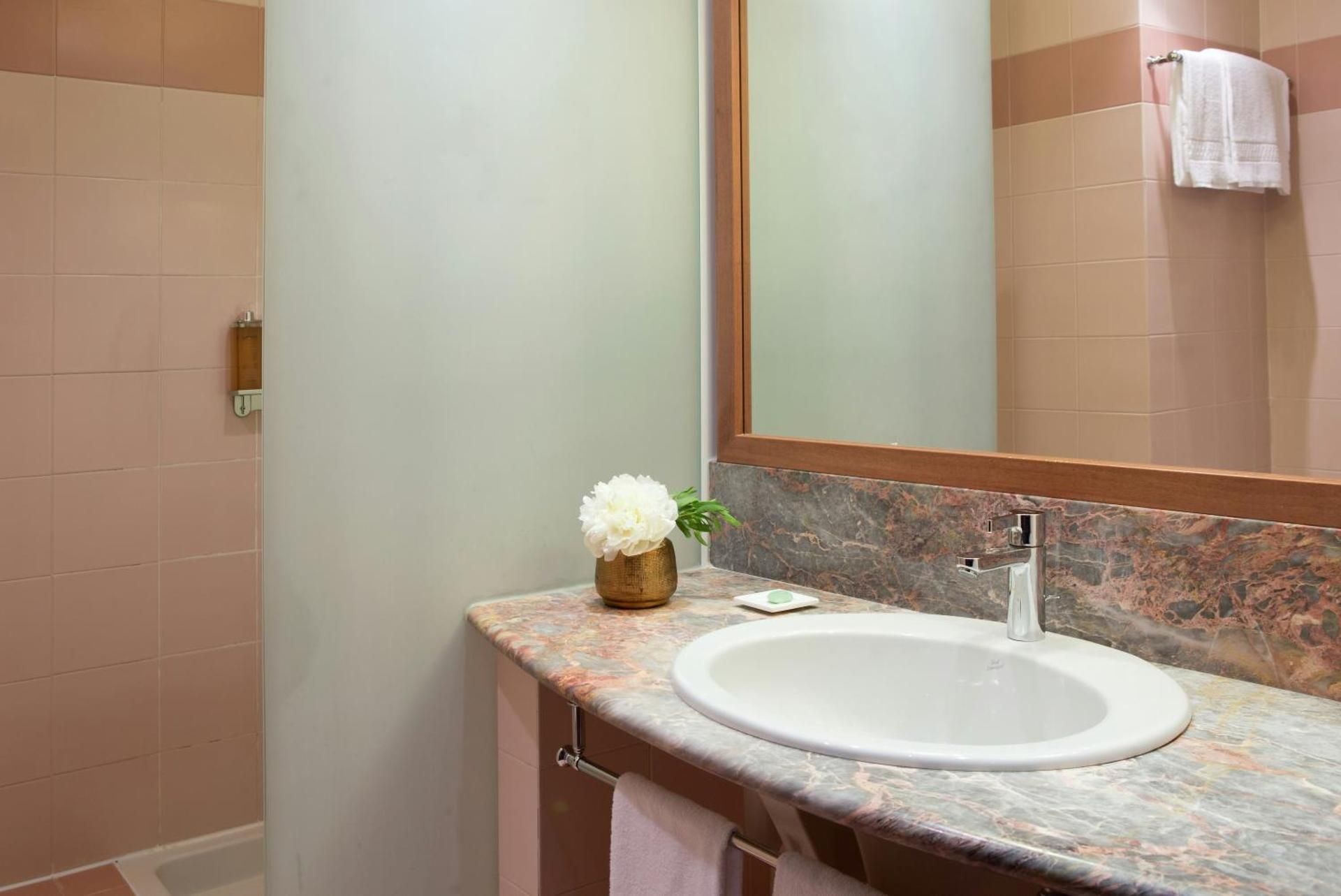 undefined Starhotels Business Palace 4