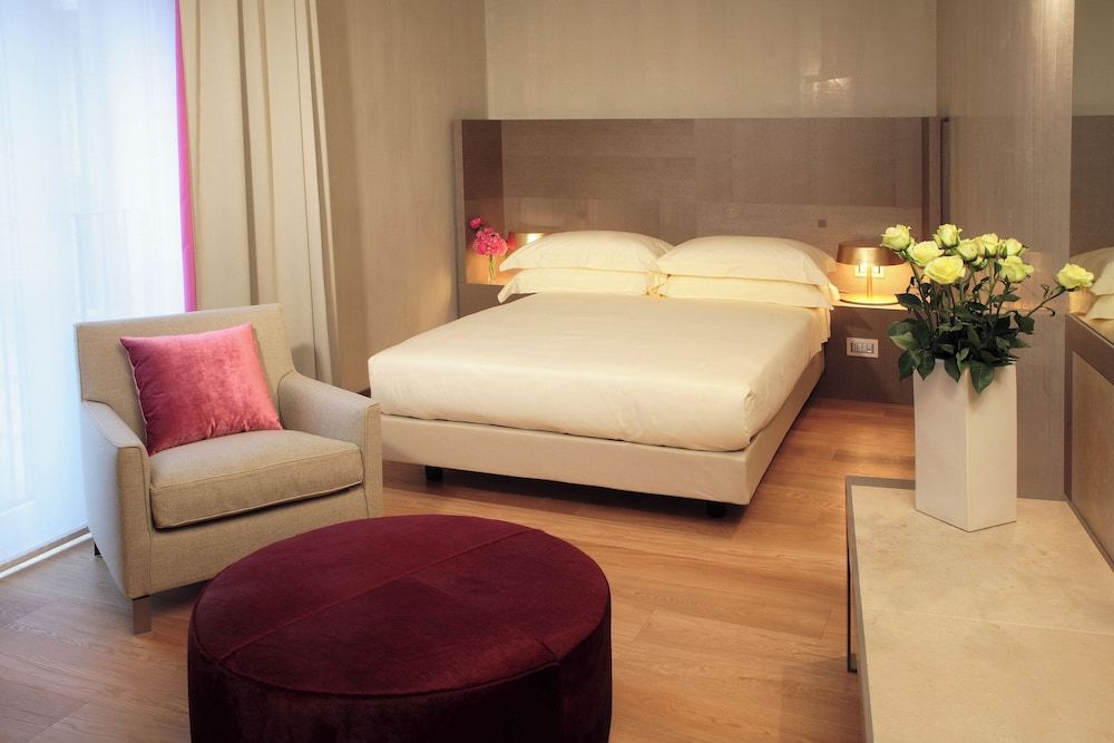 Rosa Grand Milano - Starhotels Collezione Deluxe Double or Twin Room 10
