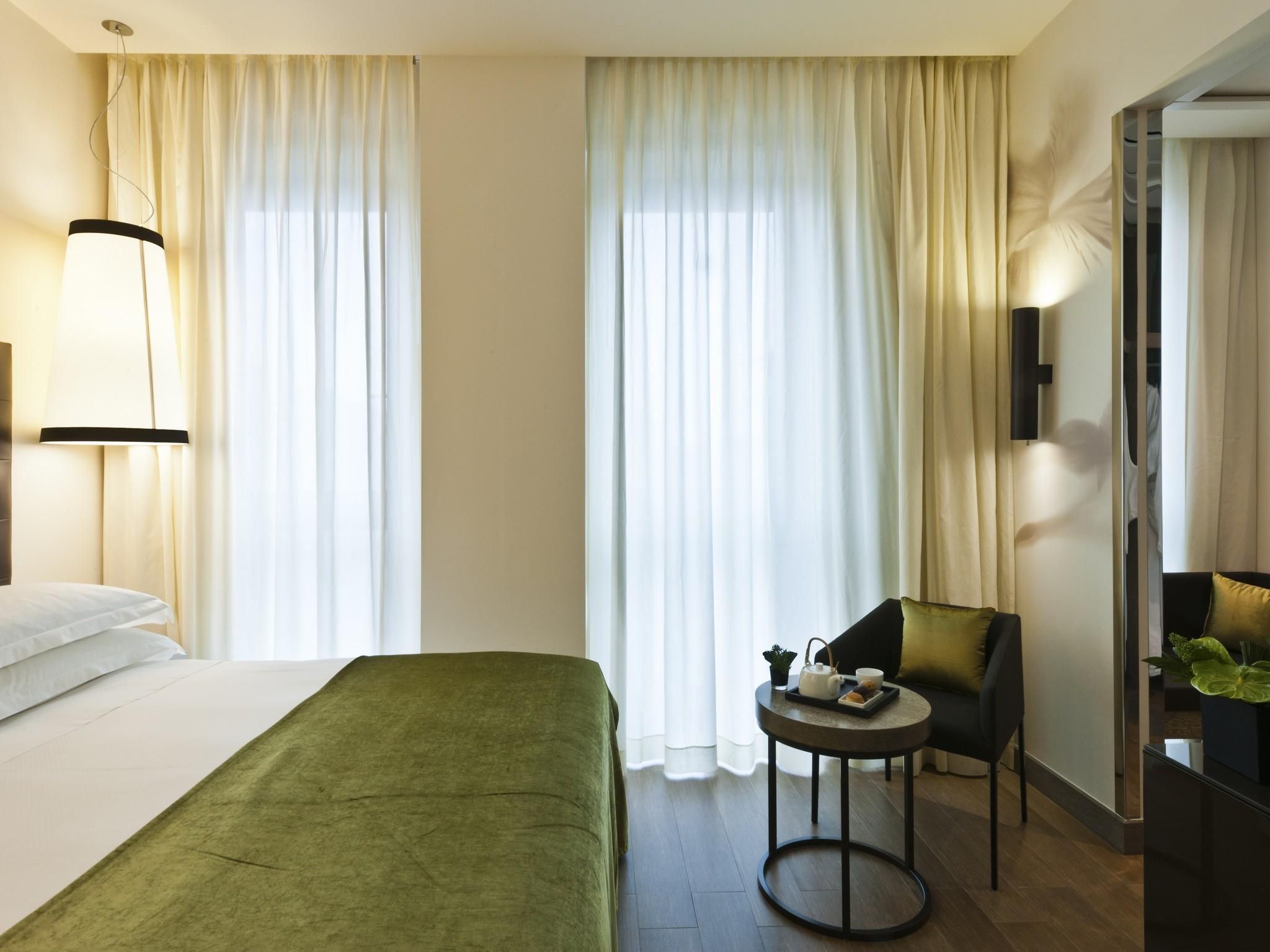 undefined Starhotels E.c.ho. 6