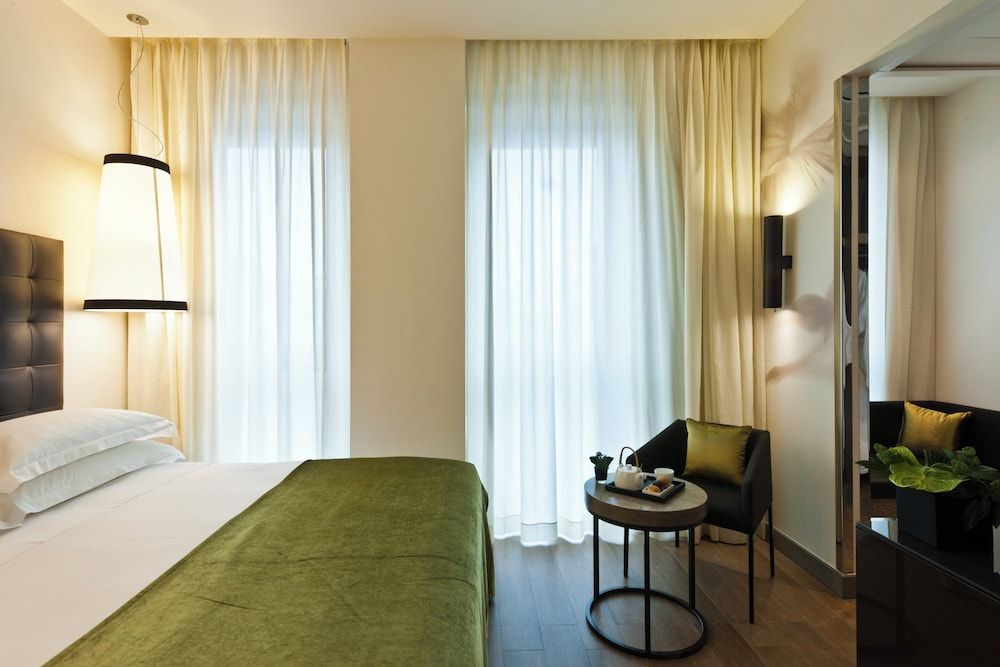 undefined Starhotels E.c.ho. 7