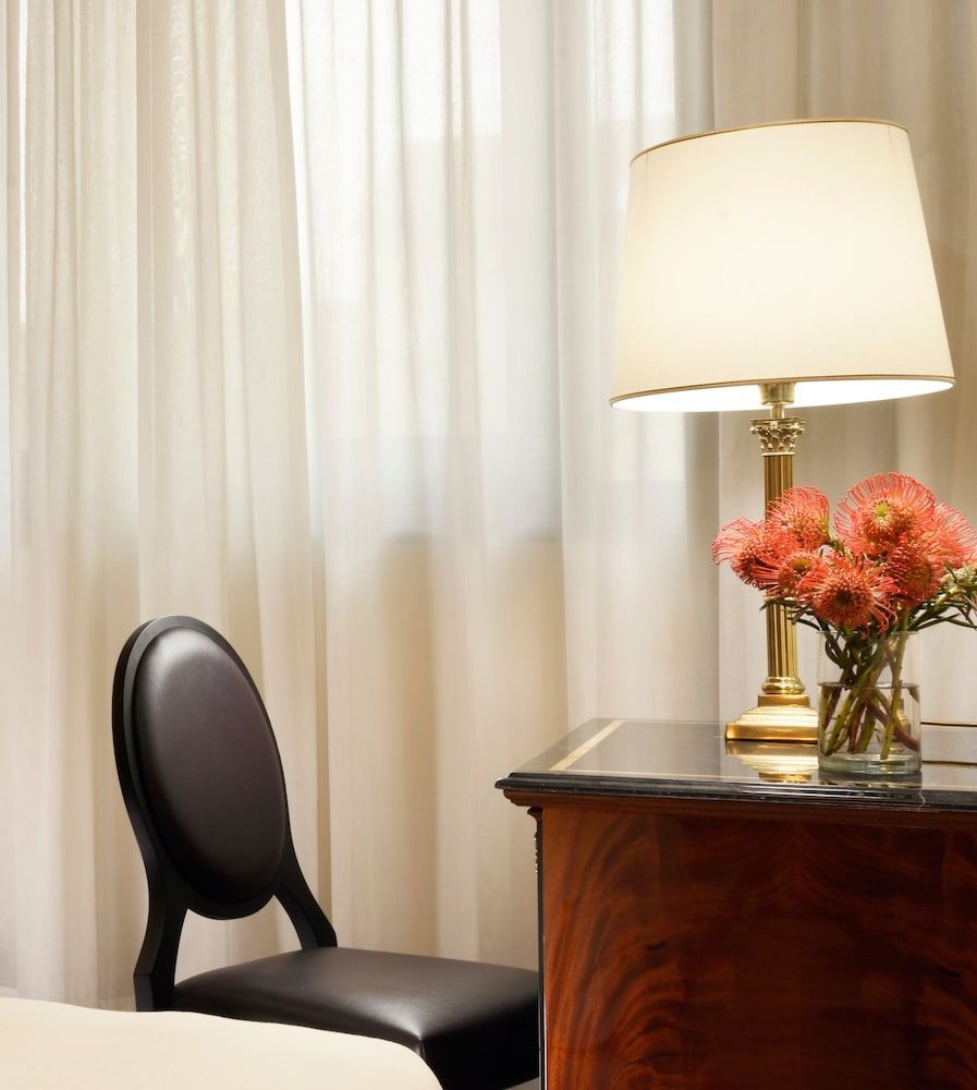 UNA Hotels Scandinavia Milano Classic Double Room 3