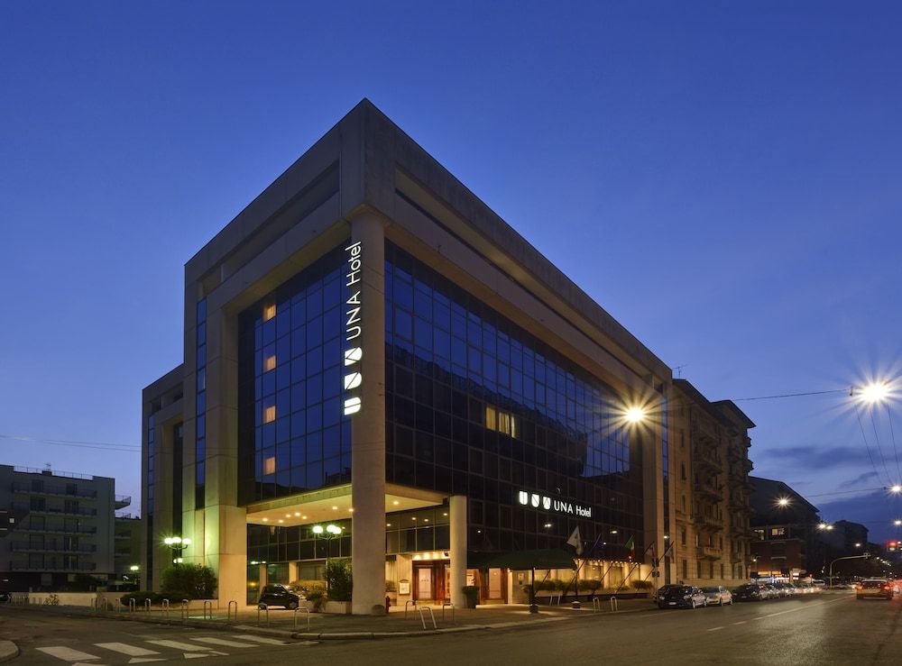 undefined UNA Hotels Scandinavia Milano 3