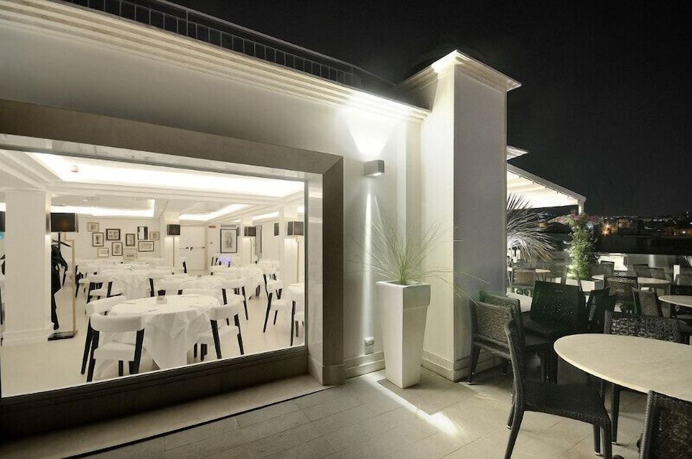 undefined Grand Hotel Oriente 2