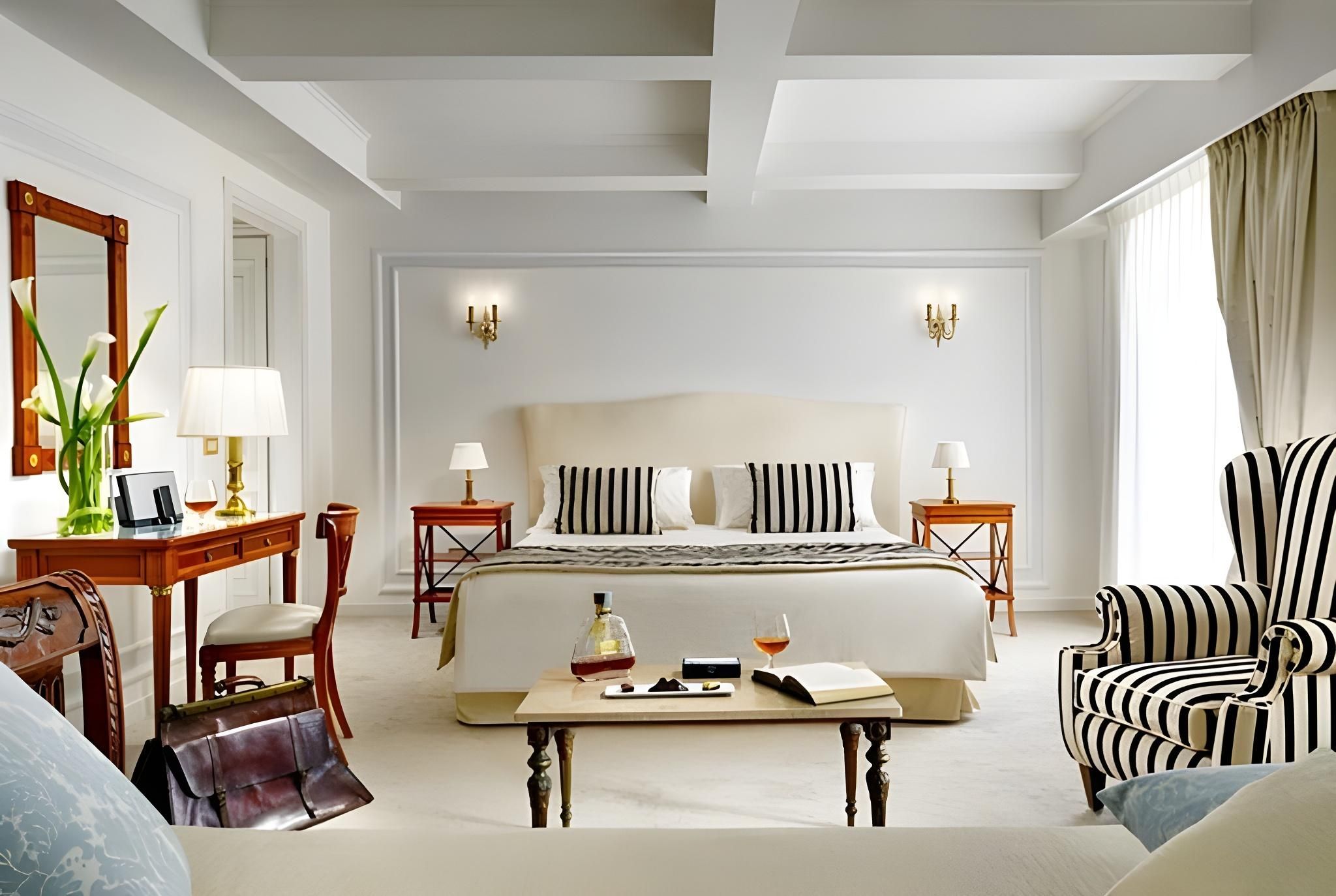 undefined Grand Hotel Parkers 9