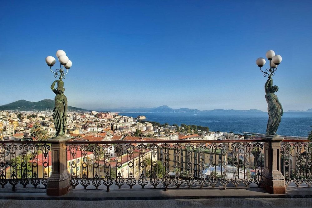 undefined Grand Hotel Parkers