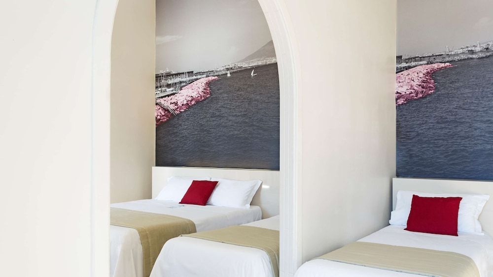 undefined B&B Hotel Napoli 3