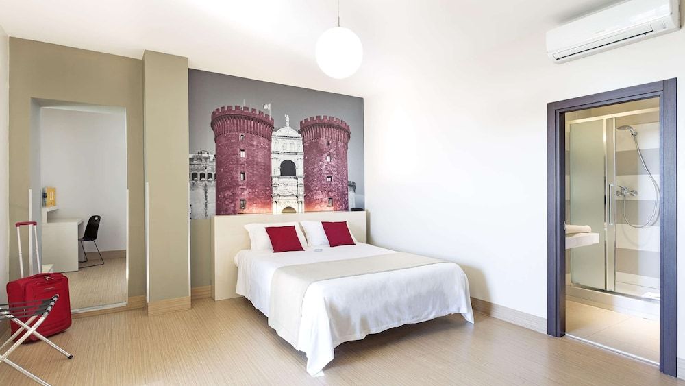 undefined B&B Hotel Napoli