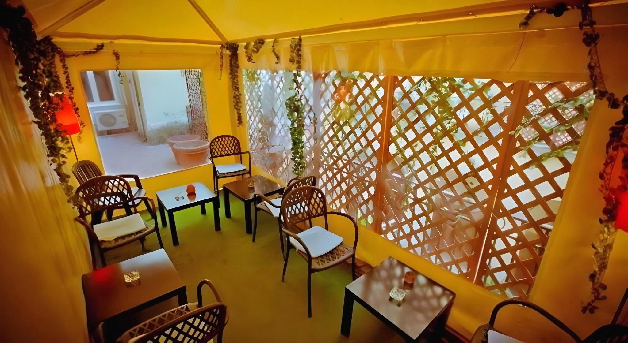 undefined Ideal City Walk 6