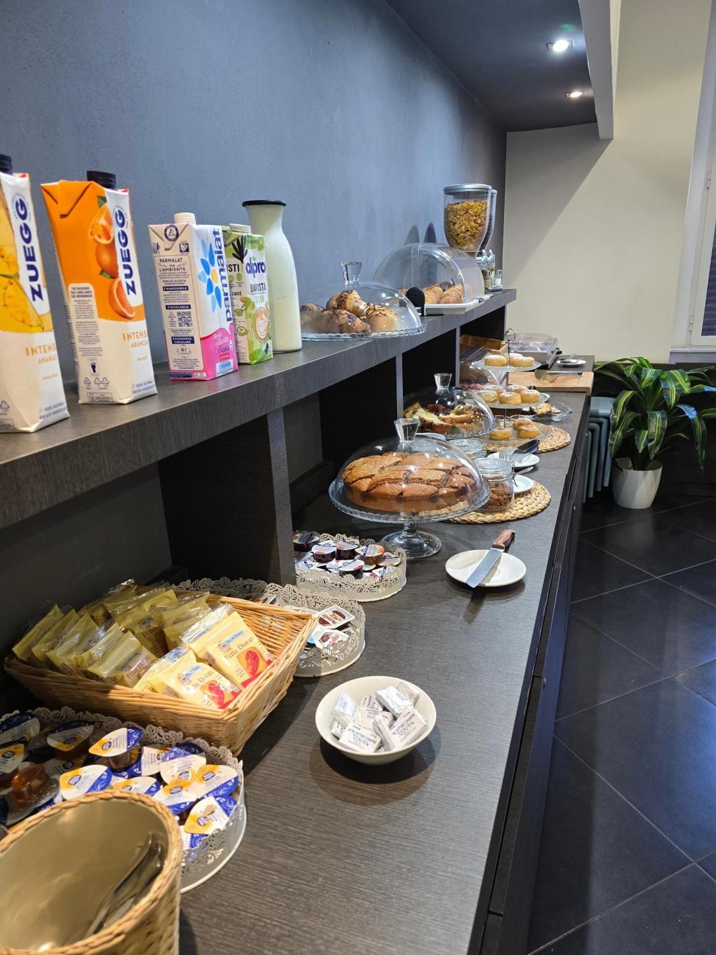 undefined Ideal City Walk 7