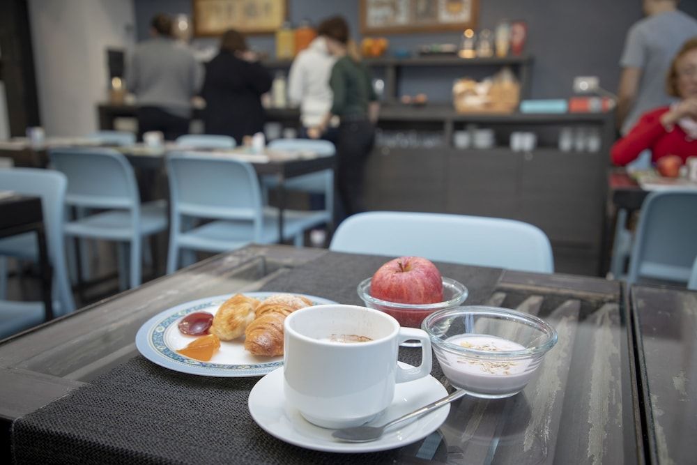 undefined Ideal City Walk 6