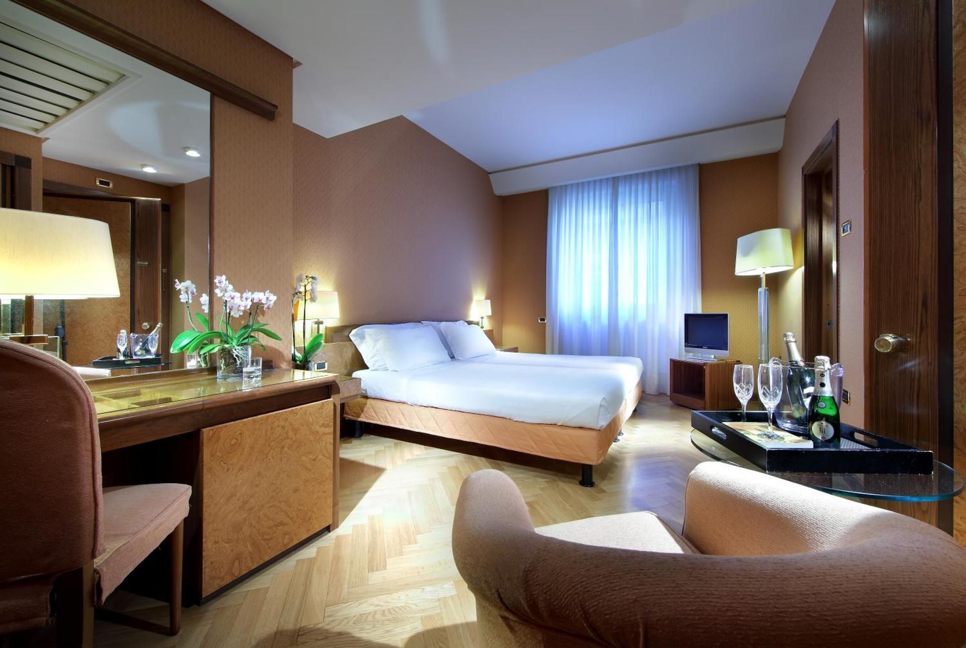 Standard Twin or King Room