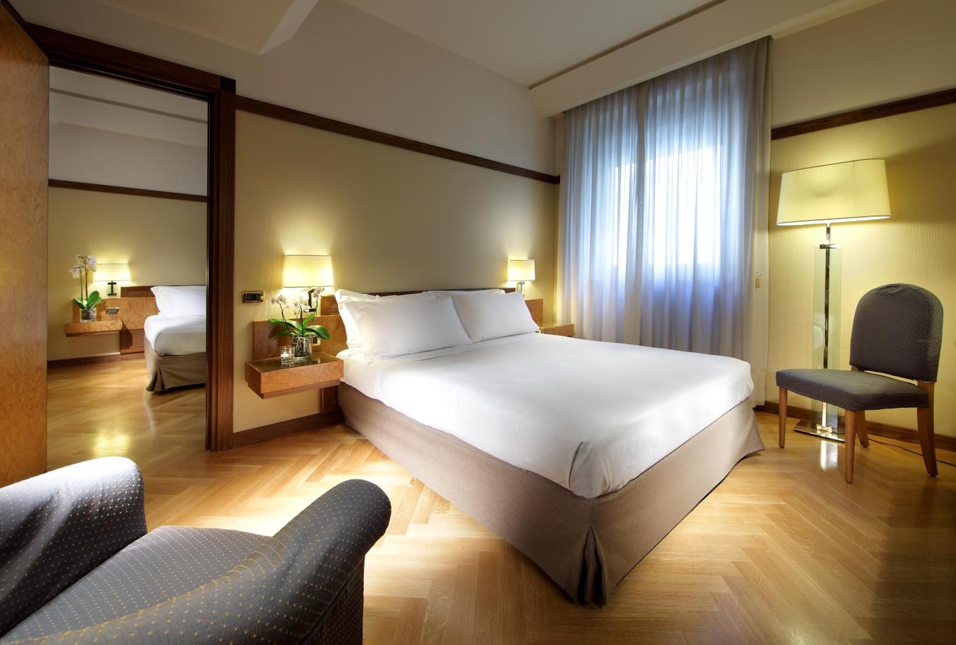 undefined Hotel Majestic 10