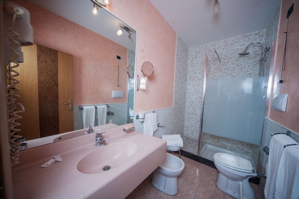 undefined Hotel La Pace 10