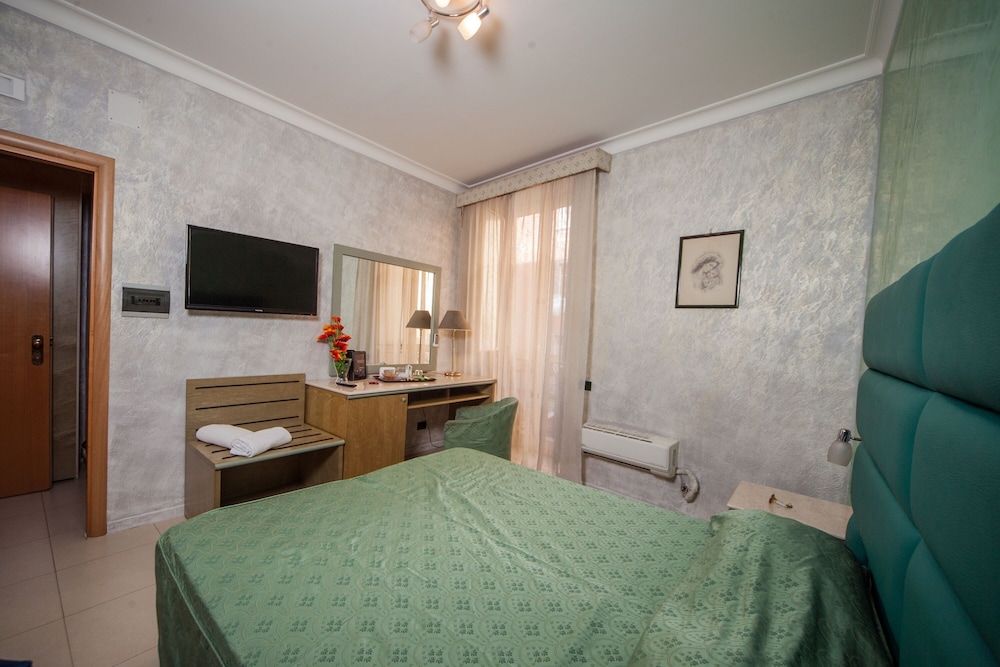 Hotel La Pace Double Room 3