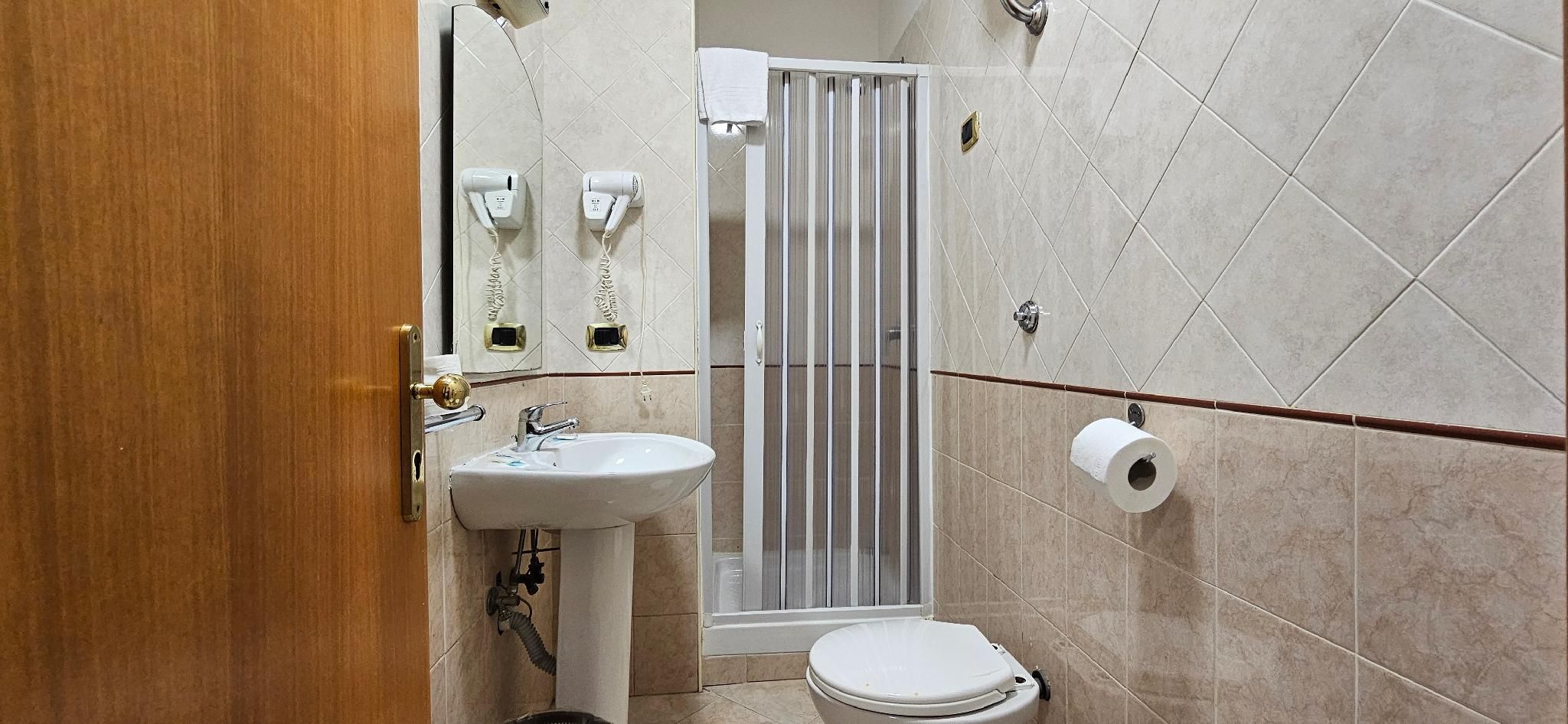 undefined Hotel Zara Napoli 3