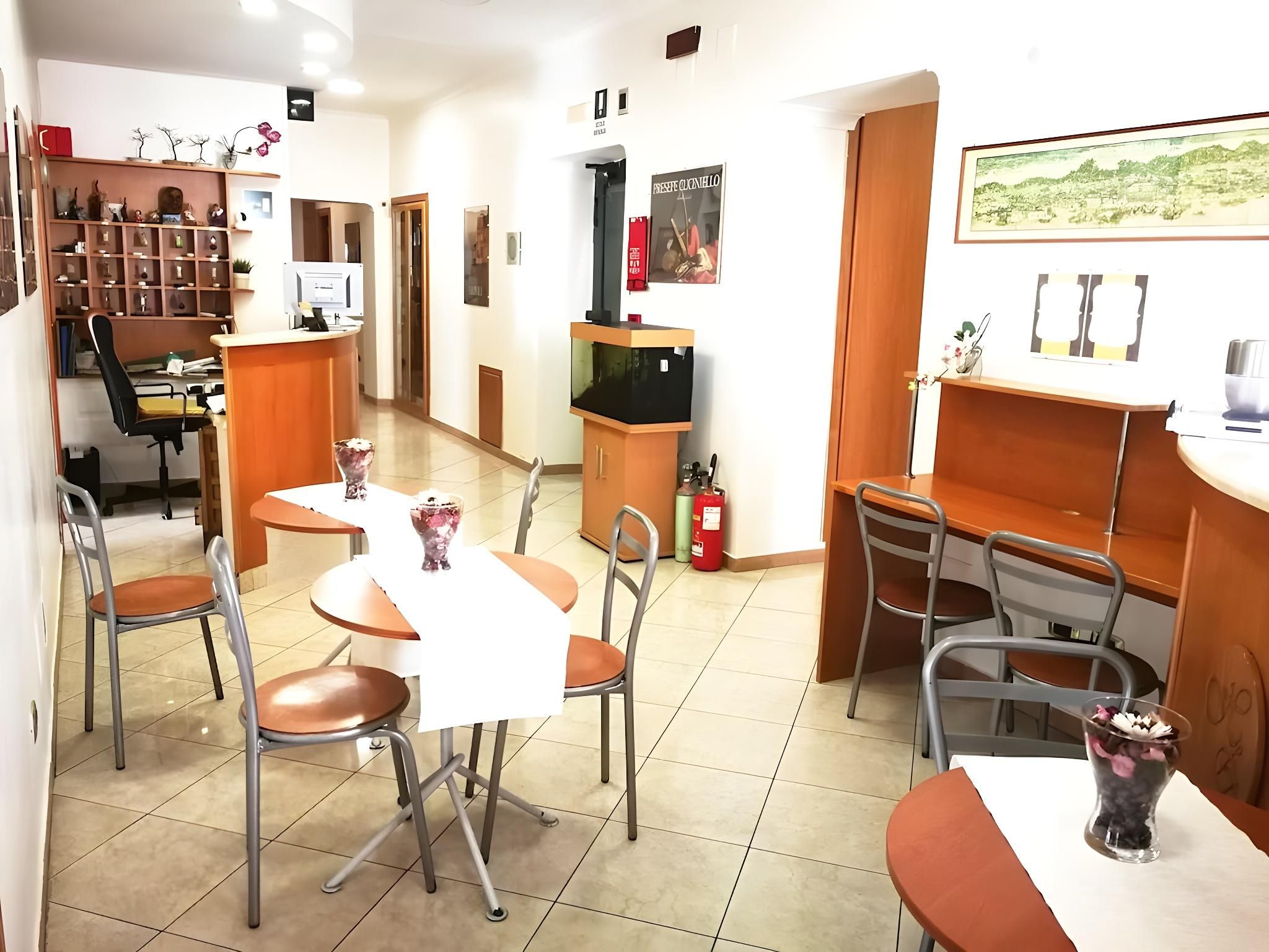 undefined Hotel Zara Napoli 10