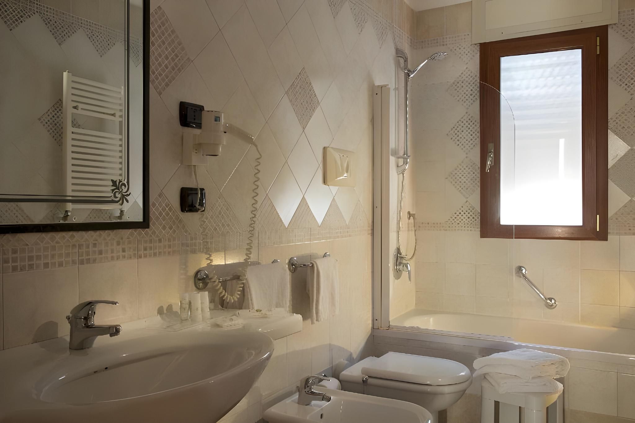 Montespina Park Hotel Standard Double Room 9