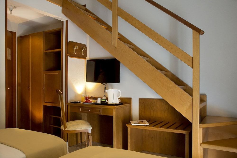 undefined Montespina Park Hotel 10