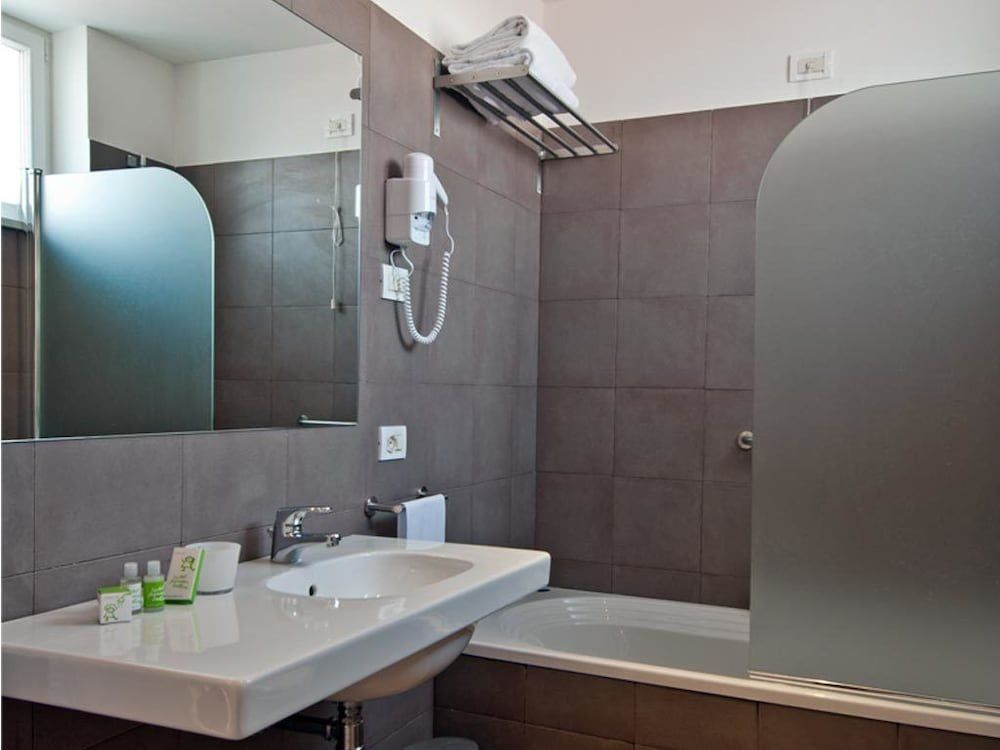 undefined Hotel Piazza Bellini & Apartments 9