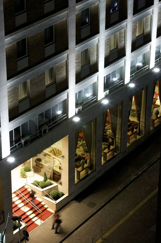 undefined Renaissance Naples Hotel Mediterraneo 2